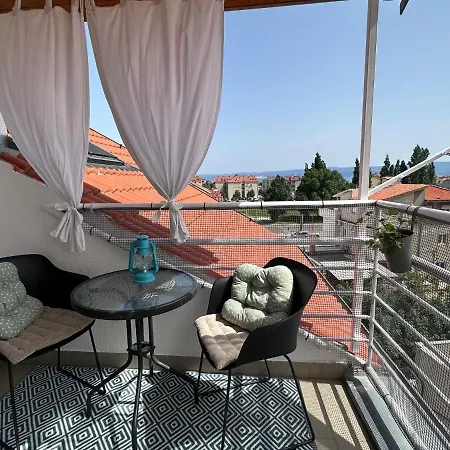 Apartamento Dina Omiš